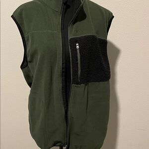 Izod Olive Green Fleece Vest